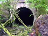 Western Portal of Kelvindale Tunnel... surprisingly no fence!<br><br>[Colin Harkins 22/04/2007]