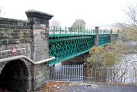 Now did we pick green for this bridge for a reason? View looks north.<br><br>[Ewan Crawford 12/11/2006]