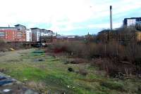 Still no agreement on the re-use of the Partick Central site. The station building awaits its fate.<br><br>[Ewan Crawford 09/01/2006]