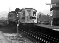 A class 501 DC EMU arrives at Watford Jct from Euston on 20 March 1976. <br><br>[John McIntyre 20/03/1976]
