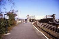 Looking back along the platform towards the station concourse at Sligo in 1996.<br><br>[Ian Dinmore /04/1996]