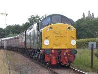 Preserved 40106 passes Bo'ness distant signal with the 16.00 to Manuel on 26 July 2015.<br><br>[Bill Roberton 26/07/2015]