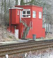 The signal box at Thornhill in January 2006, located on the up side of the line just south of Thornhill station.<br><br>[John Furnevel 31/01/2006]