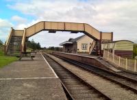 Looking northwards at Blaenavon it is hard to believe that this location was once just sidings for a coal mine. The footbridge is a recent arrival from Hinckley in the English Midlands. 19th August 2017<br><br>[Ken Strachan 19/08/2017]
