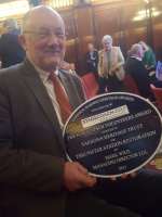 Ian Giles collects the <I>Stagecoach Volunteers Award</I> at the National Railway Heritage Association for the restoration of Thrumster station. 6th December 2017<br>
<br><br>[John Yellowlees 06/12/2017]